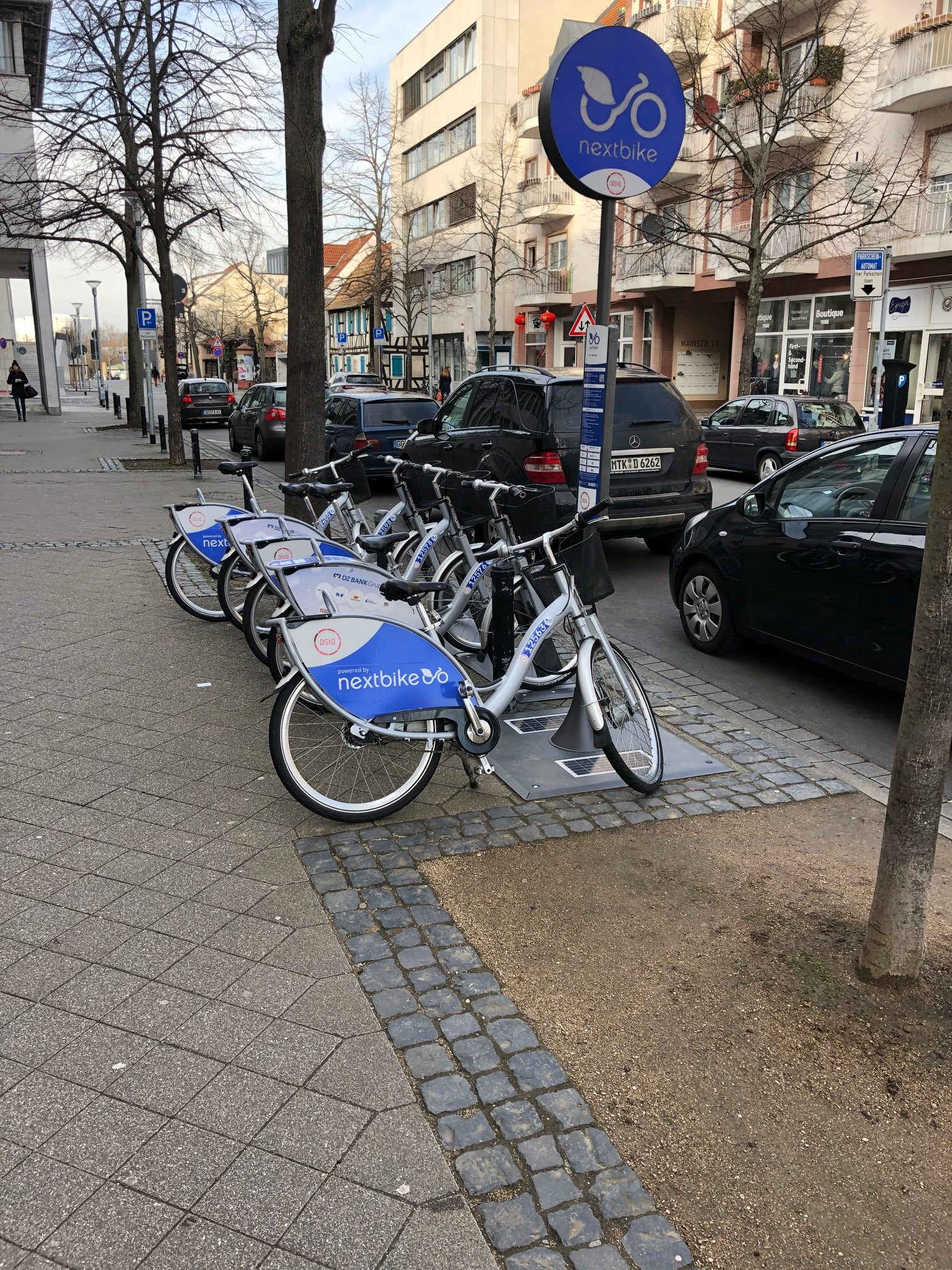 Ist der Fahrrad-Blinker sinnvoll? Nachgefragt in Rüsselsheim.